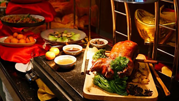 Four Hands Collaboration, Perayaan Imlek 2026, ARYADUTA Lippo Village, tahun kuda