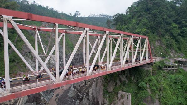 Pascaerupsi Gunung Semeru, Menteri Dody, Pengecekan Struktur Jembatan Besuk Kobokan, Lumajang–Malang