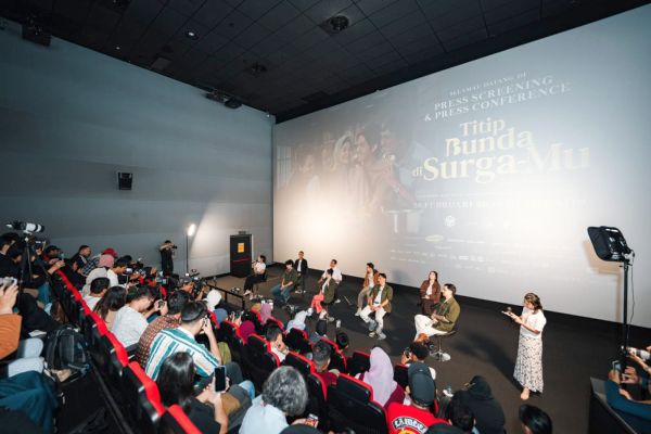 Masih Sempatkah Mengucap Maaf, Momen Isak Tangis Warnai Gala Premiere, Titip Bunda di Surga-Mu