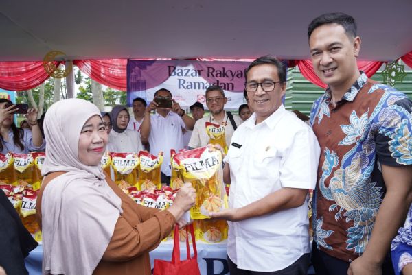 Sinar Mas Land, Gelar Bazar Minyak Goreng Murah, 7.500 Penerima Manfaat, Wilayah Banten dan Bogor, Kebutuhan Ramadan