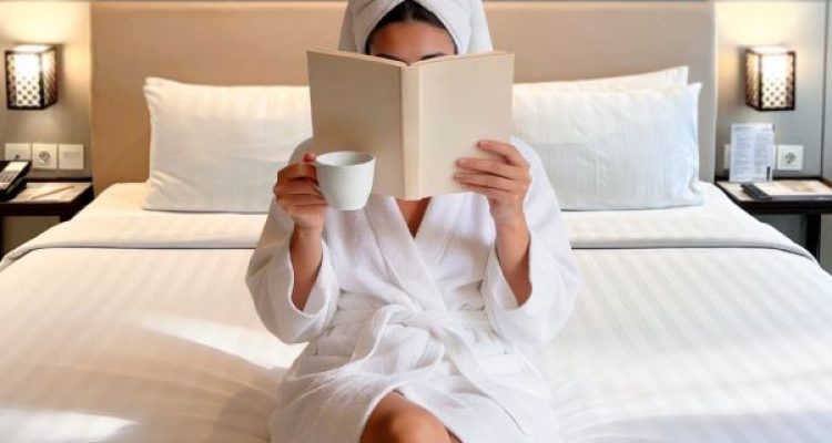 Hotel Santika Premiere Bintaro, Hadirkan “aMAYzing Room Package”, Staycation Nyaman dengan Sentuhan Perawatan Eksklusif