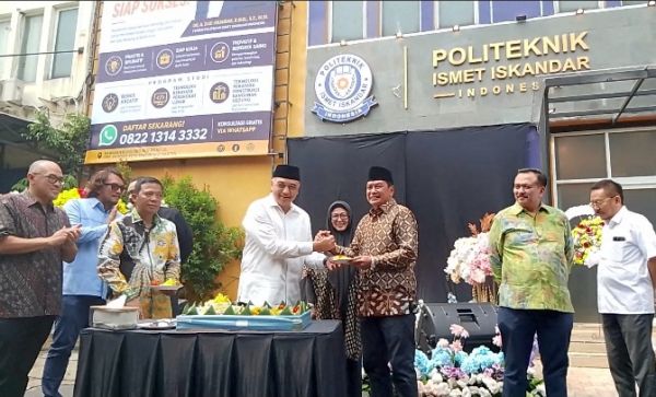 Wujudkan Cita-cita Almarhum Soal Pendidikan, Zaki-Intan Resmikan Politeknik Ismet Iskandar, tangerang
