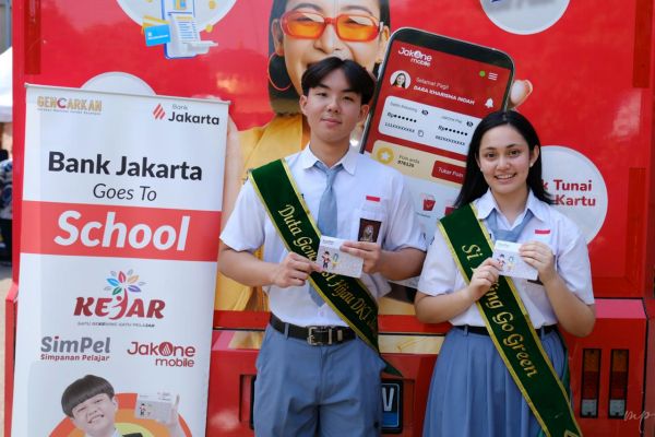 1 Siswa SMAN 28 Jakarta, Antusias Sambut Program KEJAR DKI Jakarta, Bank Jakarta, menabung