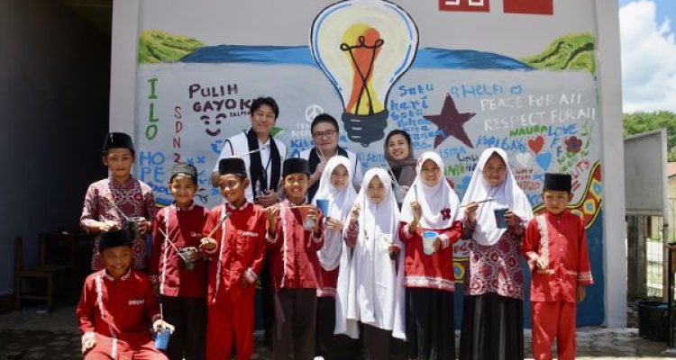 Pascabencana Banjir & Longsor Sumatra, UNIQLO, Menyapa Langsung Penerima Manfaat dan Masyarakat Terdampak