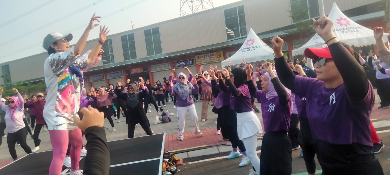 Semarak Akhir Pekan di Urban Market, Olahraga, Musik, hingga Bazaar Kuliner, Kawasan Paramount Petals