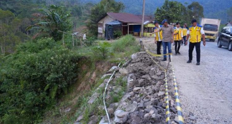 Menteri Dody, Kementerian PU, Susuri Jalur Pegunungan Aceh-Sumut, Tanjakan Kedabuhan di Subulussalam