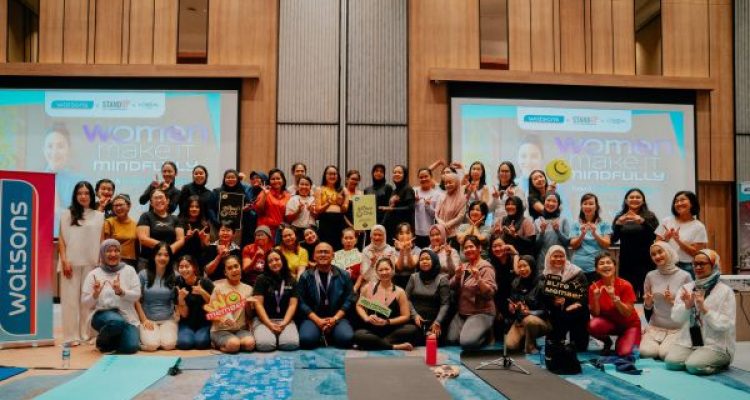 Harris Hotel & Convention Serpong, Watsons Indonesia, L’oréal Indonesia, Rayakan International Yoga Day