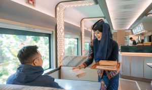 Ada Layanan Dining Car, Kereta Cepat Whoosh, KAI Services