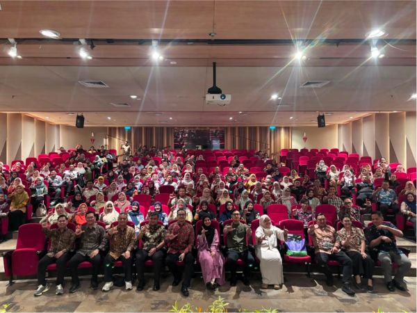 Sinar Mas Land, Komdigi, Pemerintah Kota Tangerang Selatan, Pelatihan PP TUNAS bagi 200 Tenaga Pendidik