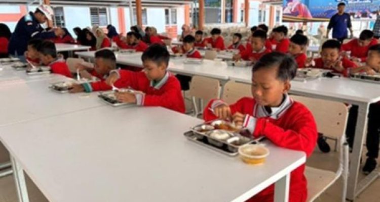 Kementerian PU, MPLS di SRT 1 Jember Berjalan dan Penuh Kesan, sekolah