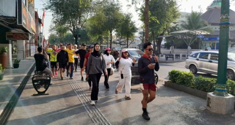 Meriahkan Hari Kemerdekaan RI, KAI Services Regional 6 Yogyakarta, Gelar Fun Walk