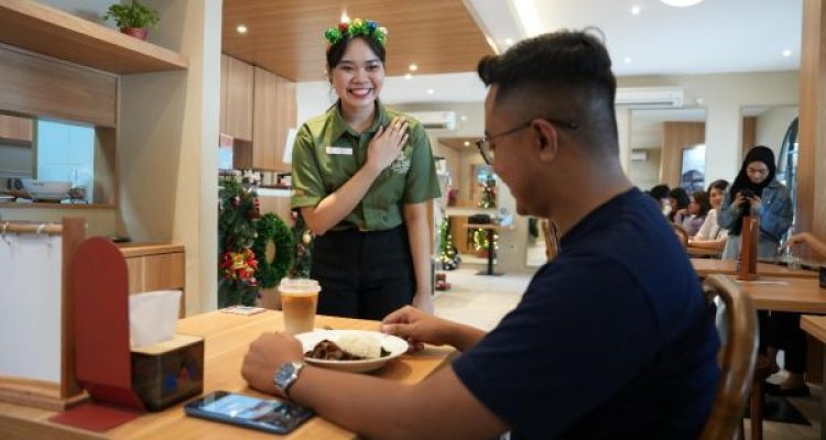 Praja Praji, KAI Services, Melayani dengan Hati, Menciptakan Pengalaman Berkesan di Loko Café