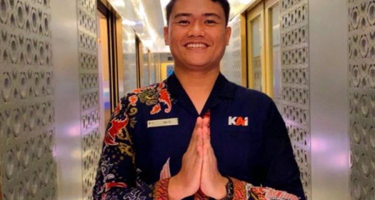 Senang Bertemu dan Memberikan Pelayanan Terbaik, Iwan Kurniawan, terpilih menjadi Pemenang SPARK Agustus 2026, KAI Service