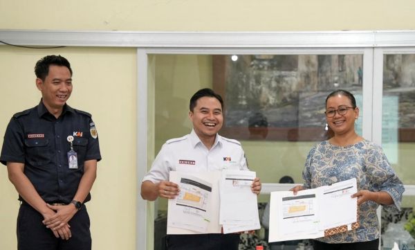 1 KAI Services, Kasultanan Ngayogyakarta Hadiningrat, Kerja Sama Pengelolaan Loko Cafe Malioboro