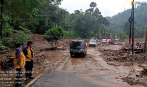 1 Kementerian PU, Kerahkan Alat Berat, Percepat Pemulihan 8 Titik Longsor, Ruas Tapan–Jambi