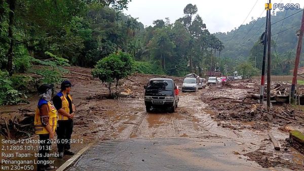 Kementerian PU, Kerahkan Alat Berat, Percepat Pemulihan 8 Titik Longsor, Ruas Tapan–Jambi